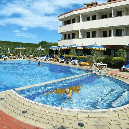 Apartman Eurobeach - Ivn01225-cyb